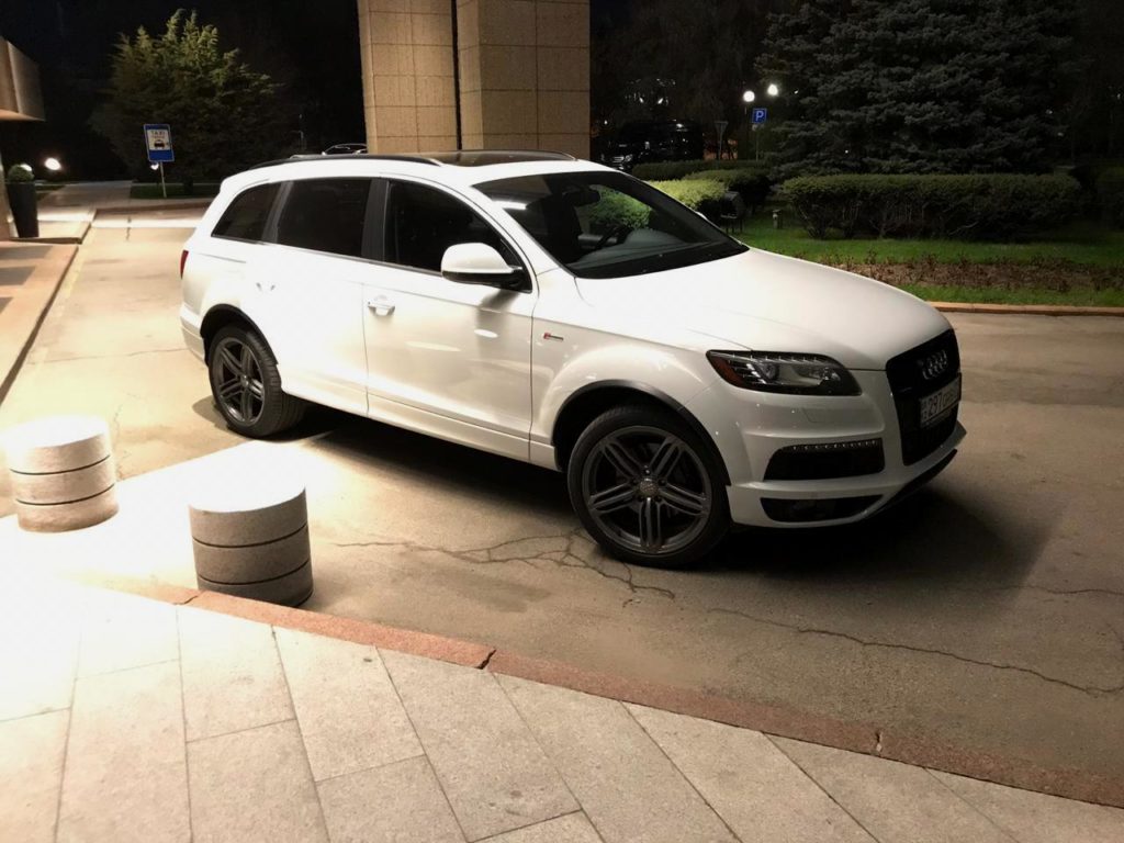 Прокат Audi Q7 в Алматы с водителем, Цена от 12 000 тенге